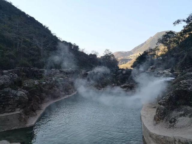 那个曾经在一起生活过的家人得肝癌离开，以前抽过一两次他抽过的烟头，请问会不会被传染呢？