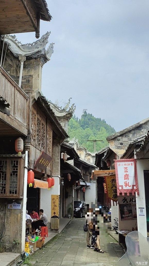 男朋友跟其他女生起了冲突怎么办？游戏画面