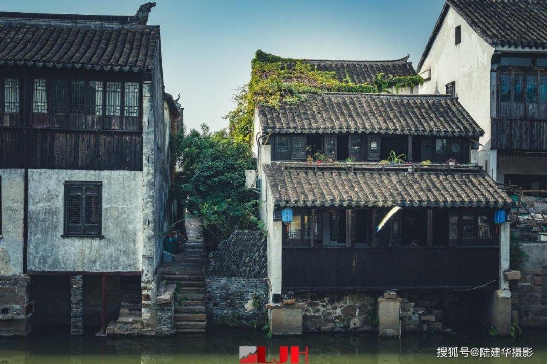 国产福特烈马实车现身，大过坦克300配无框车门
